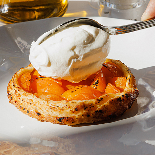 Едим не&nbsp;дома: День космонавтики в&nbsp;&laquo;Восходе&raquo;, сезон сморчков в&nbsp;Buono и&nbsp;автомобильная эстетика в&nbsp;LEPS Asia