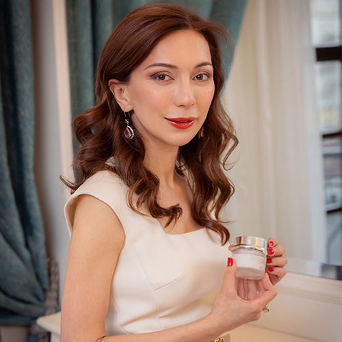 Главные по&nbsp;красоте: представитель бренда BYRAIN в&nbsp;России Джулия Адамова&nbsp;&mdash; о&nbsp;косметике нового поколения, маркетинговых уловках и&nbsp;личных лайфхаках