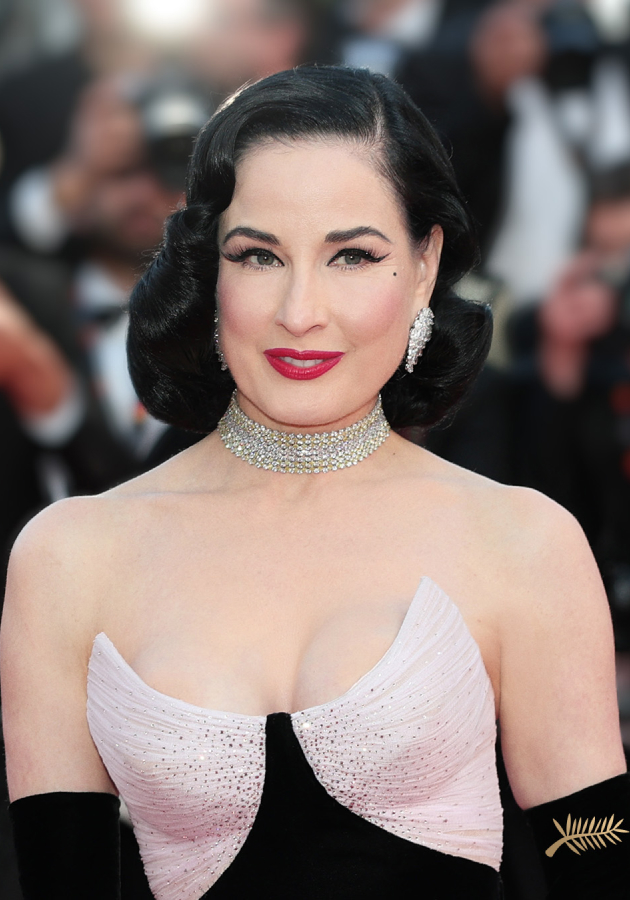 Дита фон Тиз (в серьгах Chopard)