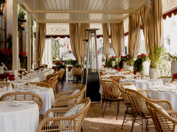 Едим не дома: новый квасной лист в «Dr. Живаго», завтраки в «Brasserie Кузнецкий Мост» и летний сезон в 800°С Contemporary Steak