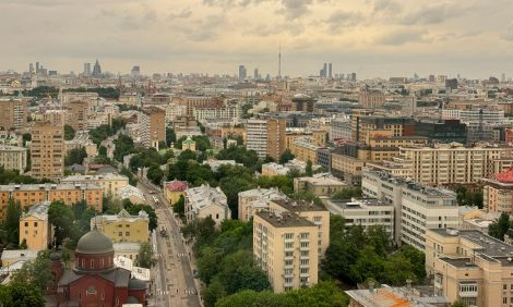 Москва Weekly: весенний кубок Росконгресса по&nbsp;конному поло, международная выставка Арх Москва, открытие летнего кинотеатра и&nbsp;фестиваль настольного тенниса