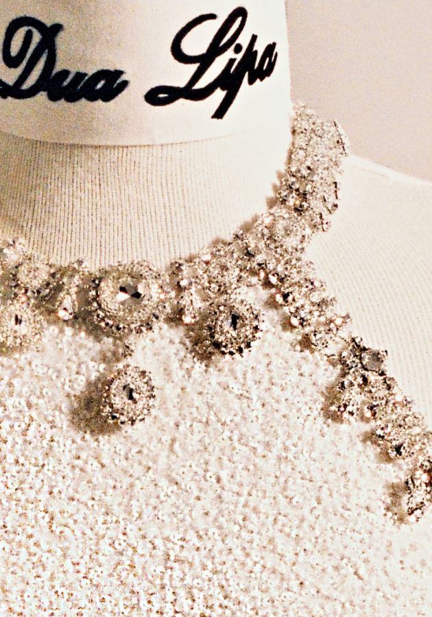 Фотоувеличение: как создавалось свадебное платье Дуа Липы от Chanel 