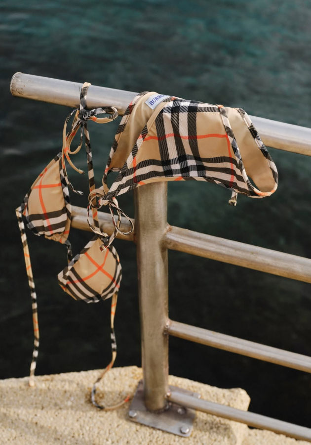 Коллаборация Burberry с историческим отелем Belle Rives в Антибе