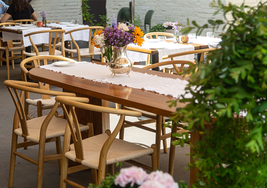 Cazaban Bistro & Bakery 