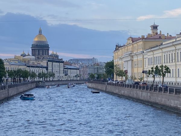 Питер Weekly: премьера балета &laquo;Блестящий дивертисмент&raquo; в&nbsp;Мариинском, выставка &laquo;О&nbsp;сладости мира. Современное искусство Индии&raquo; в&nbsp;Эрмитаже и&nbsp;премьера спектакля &laquo;Хора&raquo; в&nbsp;Александринском театре
