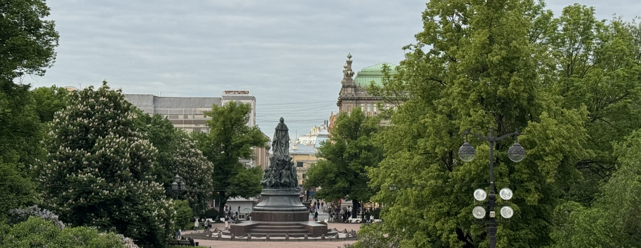 Питер Weekly: ПМЭФ, концерт на&nbsp;Дворцовой, регата &laquo;Паруса Кронштадта&raquo;, последний показ &laquo;Дяди Вани&raquo; в&nbsp;постановке Бутусова