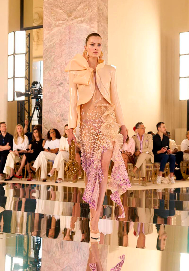 Новая кутюрная коллекции Schiaparelli