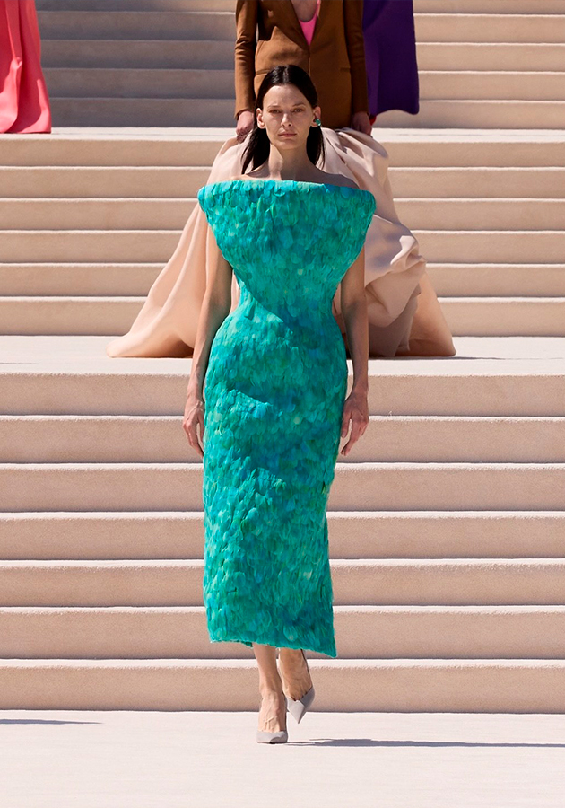 Кутюрной коллекцией Balenciaga