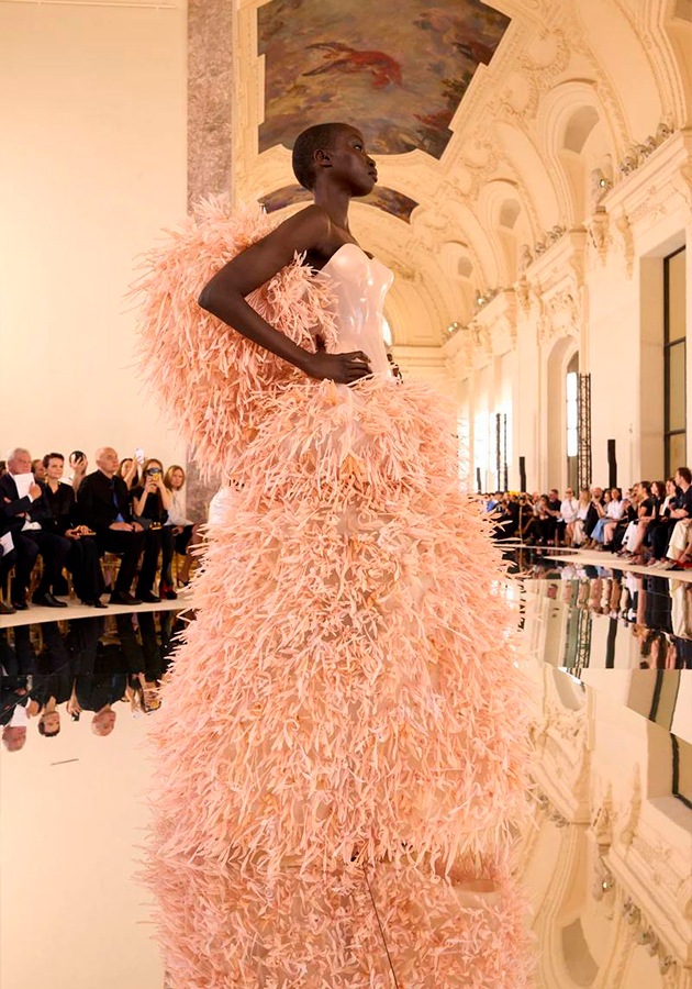 Новая кутюрная коллекции Schiaparelli