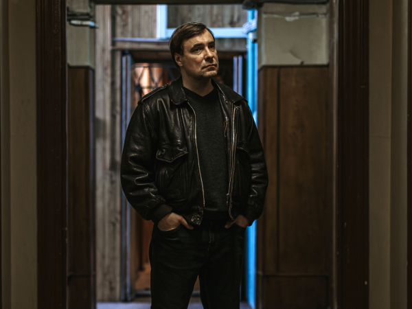 Posta Сериалы. &laquo;Фишер&raquo; возвращается в&nbsp;90-е: новый маньяк, Евгений Цыганов в&nbsp;главной роли и&nbsp;улицы Твери