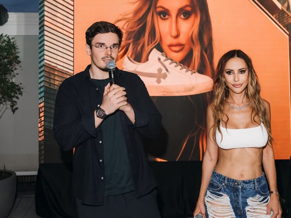 Style Notes: Милана Королева представила лимитированную модель кроссовок Pale Honey