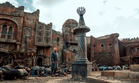 Posta Сериалы: смотрим первый тизер адаптации повести братьев Стругацких &laquo;Трудно быть богом&raquo;