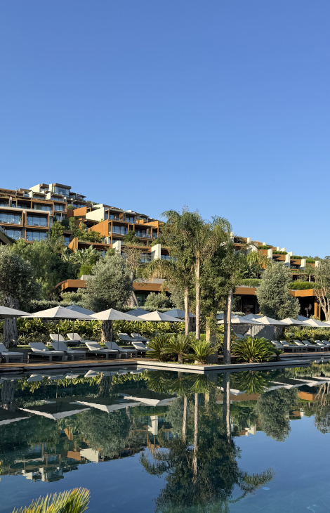Каникулы в&nbsp;Maxx Royal Bodrum: новый стейк-хаус от&nbsp;Дани Гарсии, лучшие виды на&nbsp;море и&nbsp;стильные вечеринки в&nbsp;баре Cave