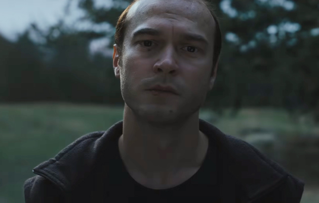 «Искусственный»: смотрим трейлер фильма про OpenAI с Юрой Борисовым и Эндрю Гарфилдом в главных ролях