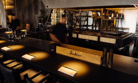 Едим не&nbsp;дома: &laquo;шахматные свидания&raquo; в&nbsp;Look Up&nbsp;Caf&eacute;, день рождения Amber и&nbsp;гастроли SAVVA в&nbsp;Кисловодске