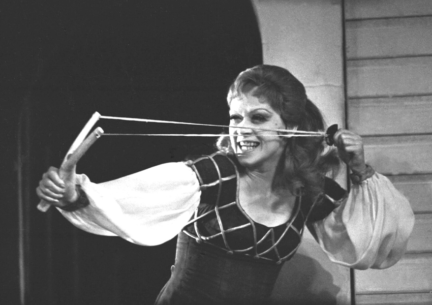 А. Б. Фрейндлих — Катарина в спектакле «Укрощение строптивой», 1970 г. Театр имени Ленсовета