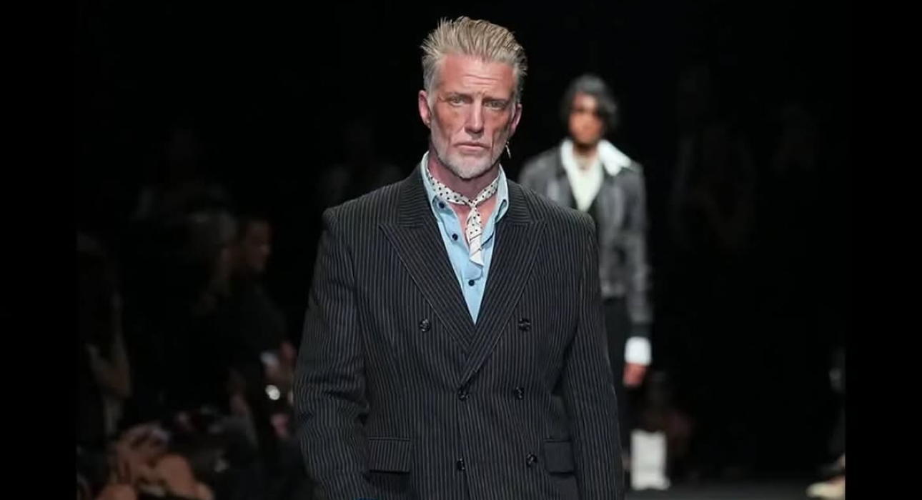 Музыкант Джош Хомме — на подиуме модного шоу Ann Demeulemeester