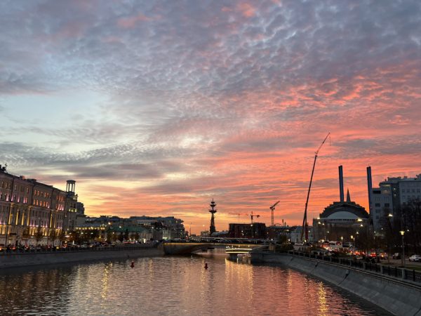 Москва Weekly: премьера спектакля Константина Хабенского &laquo;Любовь, долги и&nbsp;сенокос&raquo;, &laquo;Алхимия танца&raquo; Игоря Цвирко и&nbsp;литературный рейв в&nbsp;Ленинке