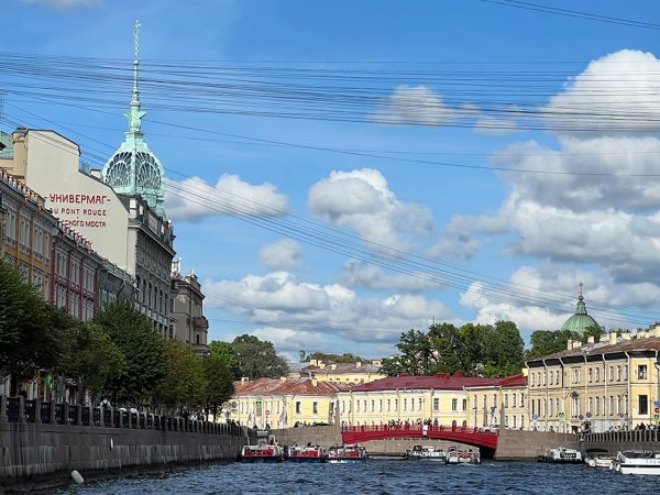 Питер Weekly: премьера рок-мюзикла &laquo;Два капитана&raquo;, открытие выставки &laquo;Линии света&raquo; в&nbsp;Эрмитаже и&nbsp;Международный фестиваль скрипки