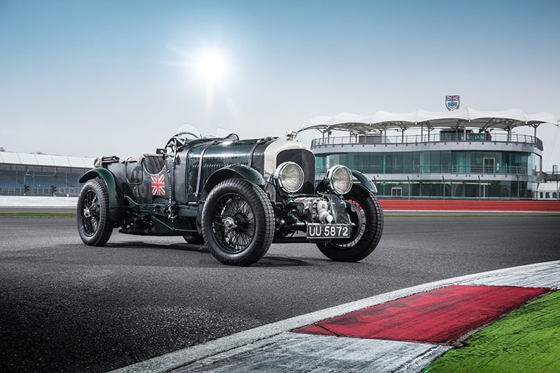 Cars with Jan Coomans.  Richard Charlesworth exclusive interview — story of a Bentley legend