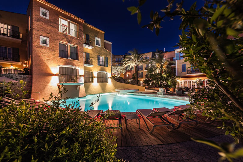 Summer Time: каникулы в любимом отеле Брижит Бардо Byblos Saint-Tropez