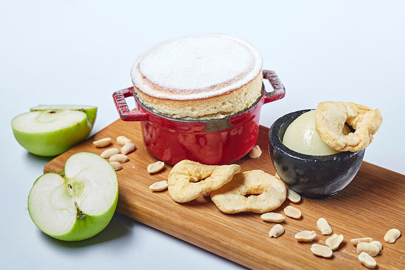 Идея дня: суфле на любой вкус в Brasserie Мост. Суфле яблочное с арахисом