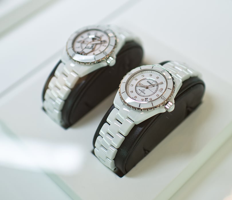Презентация лимитированной серии часов Chanel Mademoiselle J12 в бутике Aizel. 