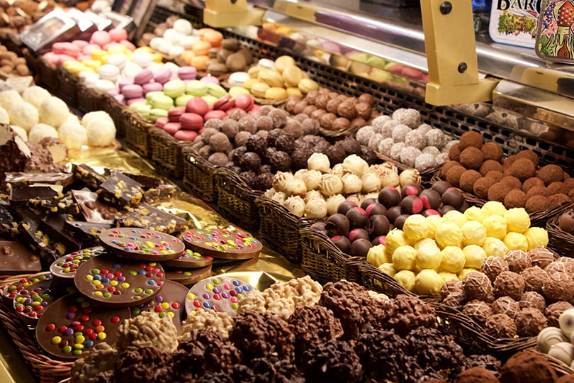 Сладкоежек историк Мерседес Кастелло проведет по традиционным шоколадным бутикам Dulcinea, La Granja и современным Chök и Be Chocolat