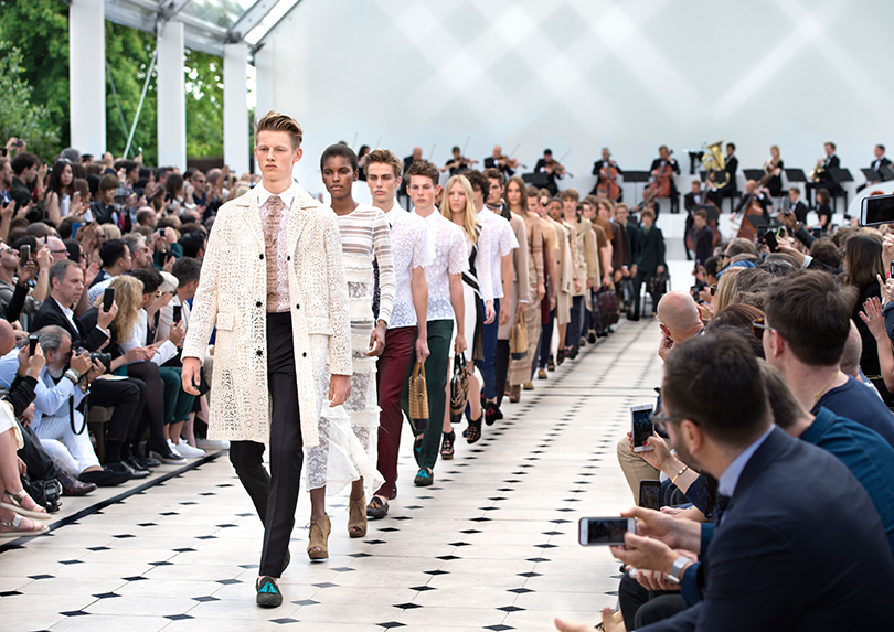 Новая модель fashion-бизнеса. Почему Burberry, Tom Ford и Vetements отказываются от классической системы модных показов?