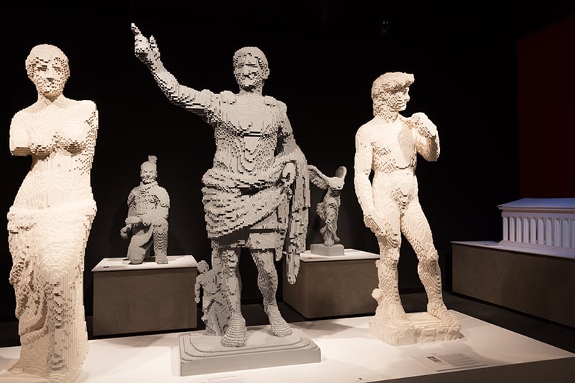 Идея дня: трехмерные скульптуры Натана Савайи на выставке «Искусство Lego»