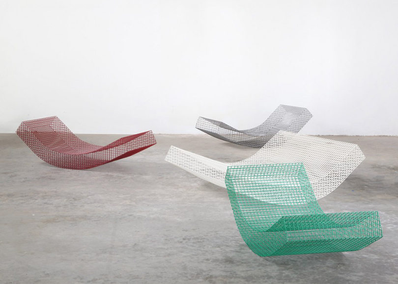 Кресла-качалки из стальной проволоки от бельгийской дизайн-студии Muller van Severen