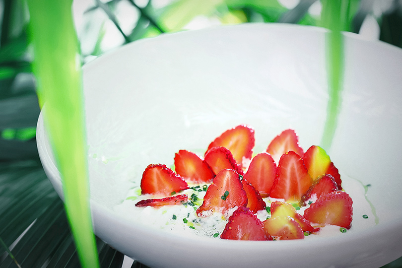 Витаминный бум: клубника, черешня и другие ягоды в летних меню. Selfie