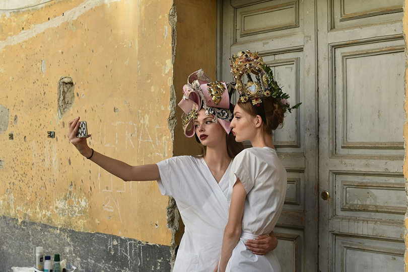 Style Notes: показ Dolce & Gabbana в Неаполе