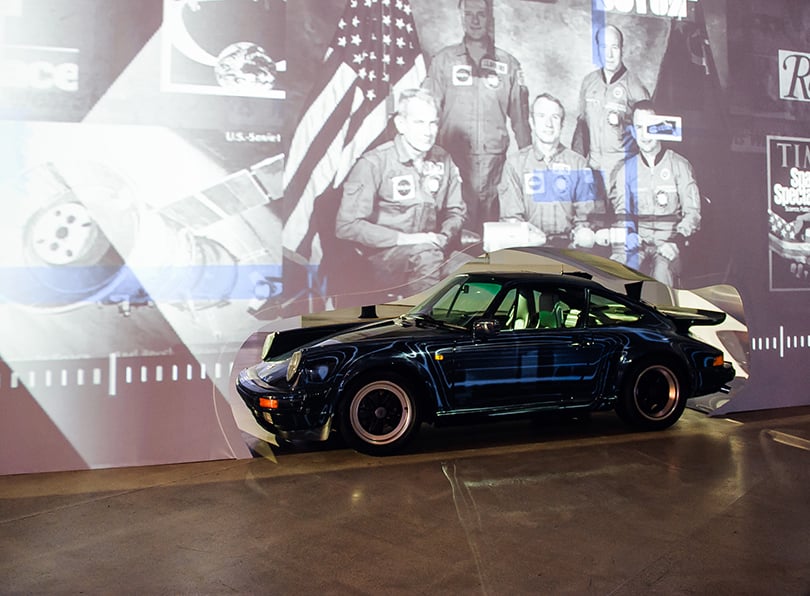 Авто: светская премьера новой модели легендарного Porsche в Москве. Porsche 911