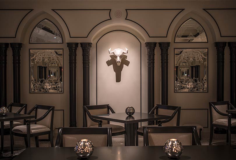 Ресторан Enigma в отеле Palazzo Versace Dubai
