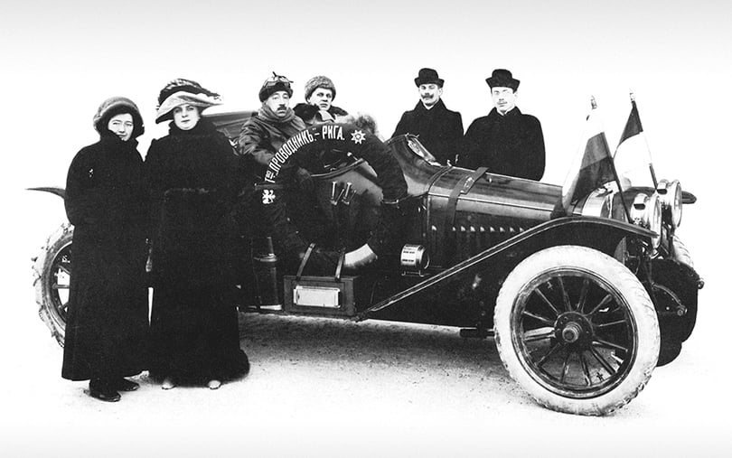 Руссо-Балт перед стартом ралли в Монте-Карло, 1912
