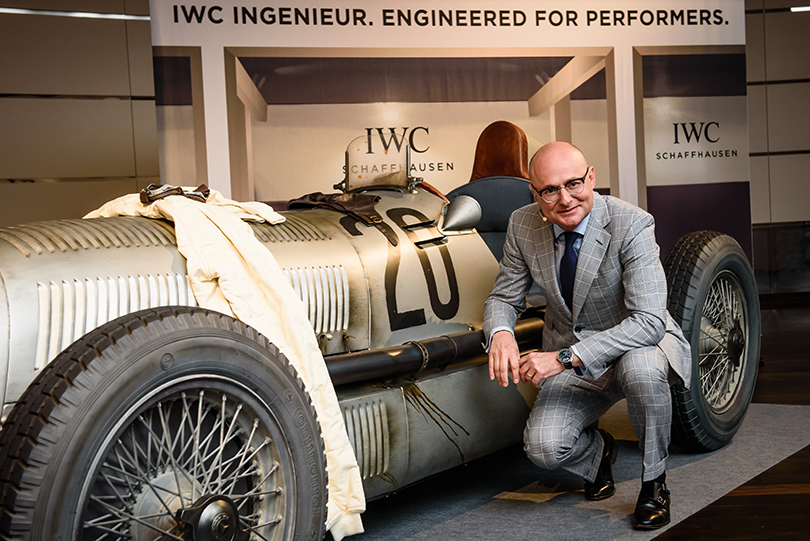 Часы: в Цюрихе показали две специальные серии IWC Ingenieur