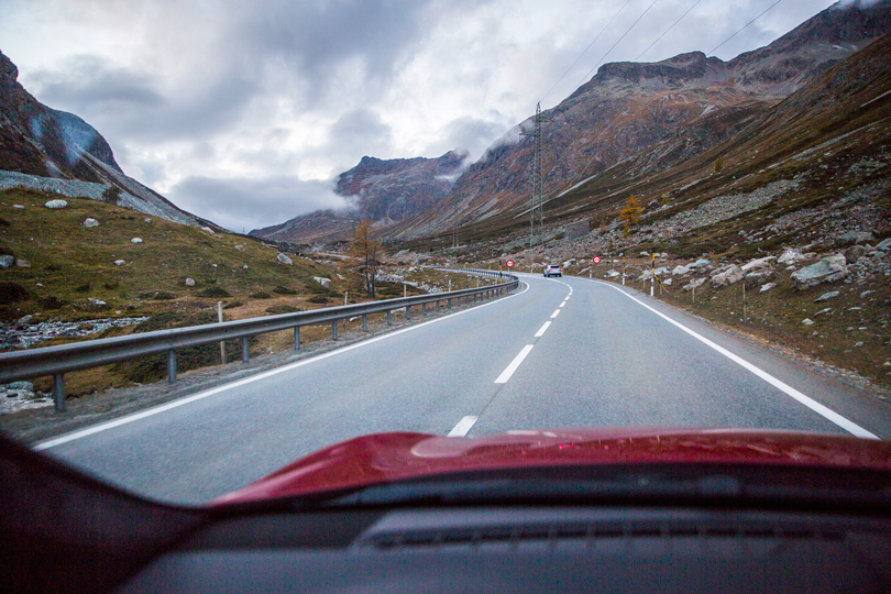 Cars with Jan Coomans: driving the new Porsche Panamera across the Swiss Alps