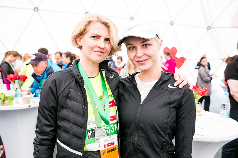 Ежегодный благотворительный марафон «Бегущие сердца». Полина Киценко и Полина Гагарина