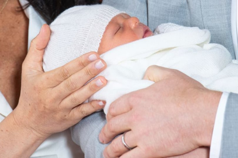 #BabySussex: первые фото сына Меган Маркл и принца Гарри