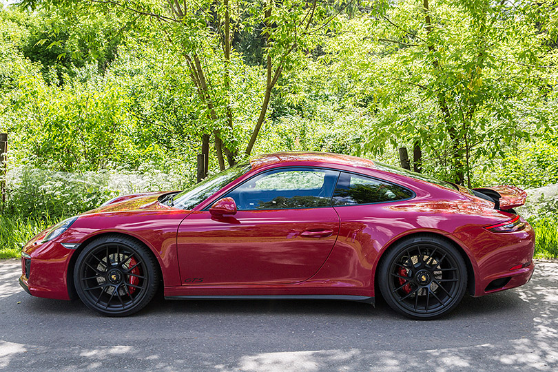 Cars with Jan Coomans. Porsche 911 Carrera GTS review