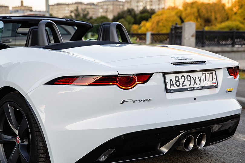 Авто с Яном Коомансом. Чистое удовольствие: обзор Jaguar F-Type 400 Sport Convertible