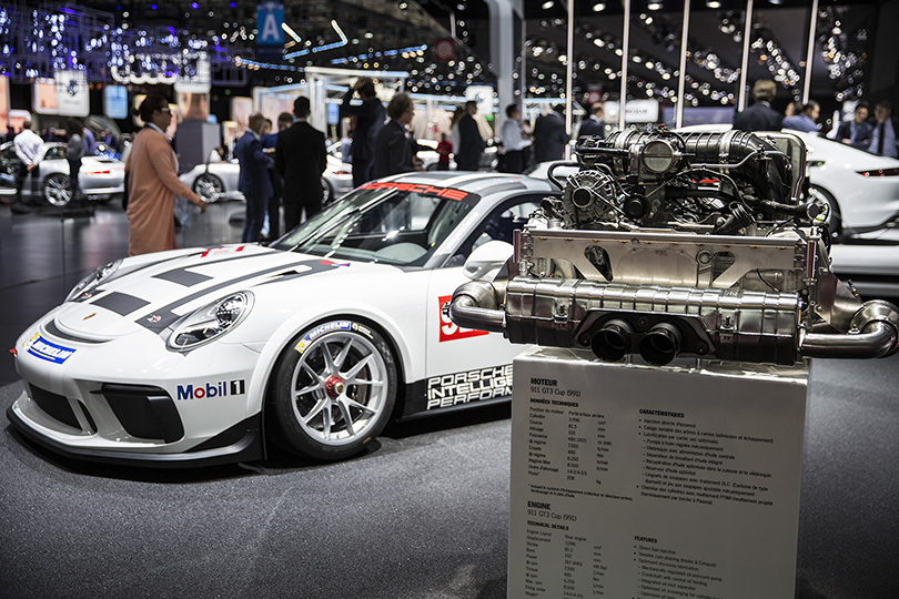 Авто с Яном Коомансом: что посмотреть на Парижском автосалоне. Porsche Panamera 4 E-hybrid