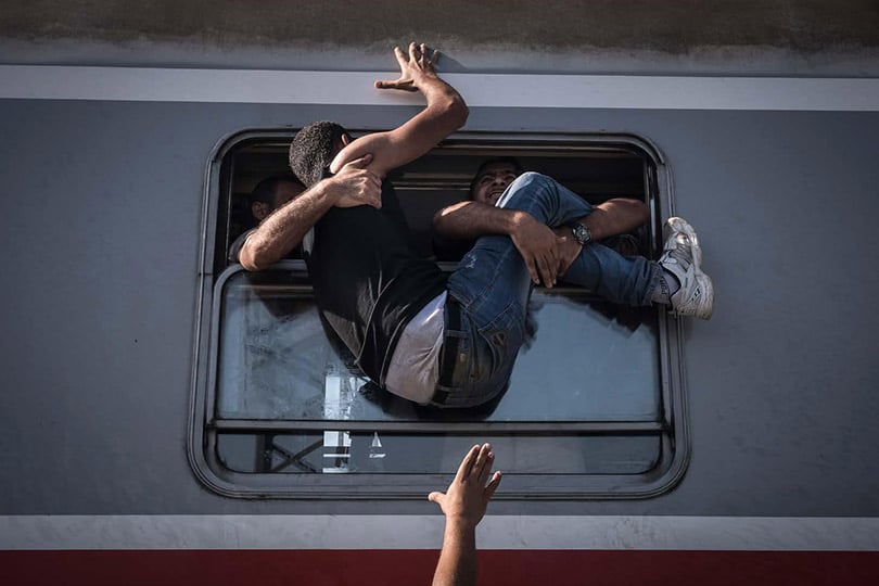 Сергей Пономарев. Беженцы в поезде на Загреб на сербской границе