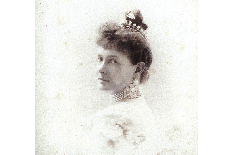 Великая княжна Мария Павловна в чокере Cartier.