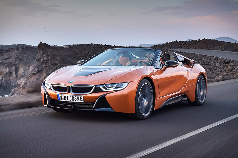 Cars with Jan Coomans. What’s new at the Los Angeles Motor Show. BMW i8 Roadster