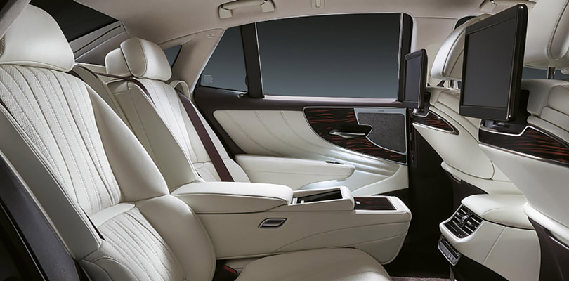 Старт продаж нового поколения флагманского седана Lexus LS