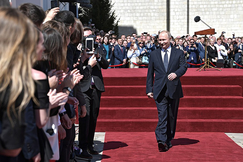 Новость дня: в Кремлевском дворце состоялась инаугурация Владимира Путина