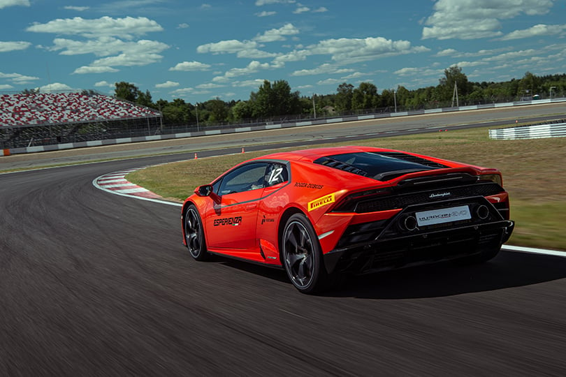 Lamborghini Huracan Evo — dynamic launch at Moscow Raceway