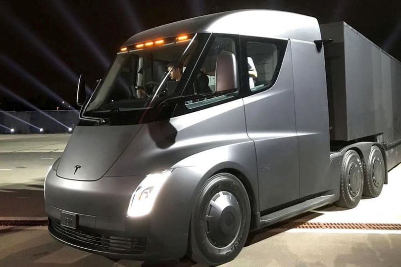 Cars with Jan Coomans. Big news from Tesla (Semi Truck and Roadster) — and why it doesn’t really matter